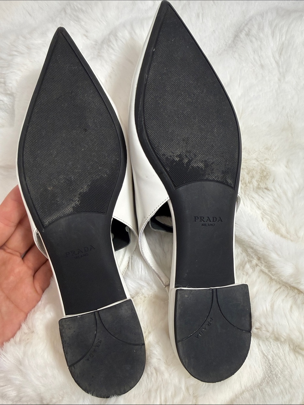 White and Black Pointed Slingback Mules - Picture 3 of 8